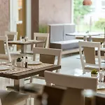 Hotel Dastan Levice