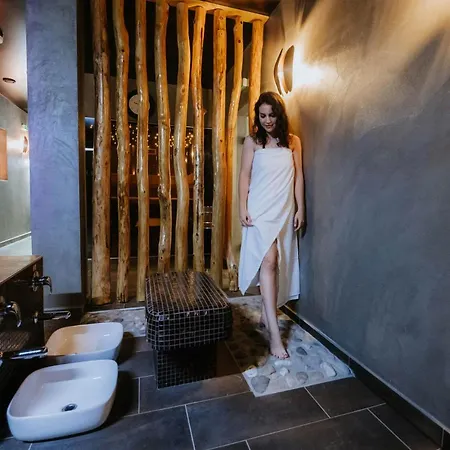 Dastan Hotel